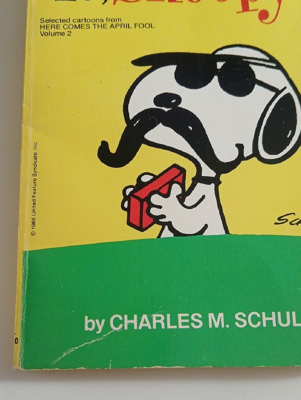 Vintage 80's Peanuts Comic Book Soft Cover Snoopy Mustache Fawcett Crest